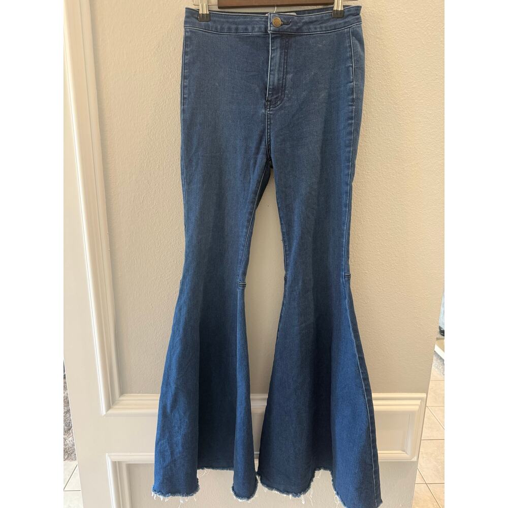 Free People Just Float on Flare Sz 26 High Rise Raw Hem Jeans